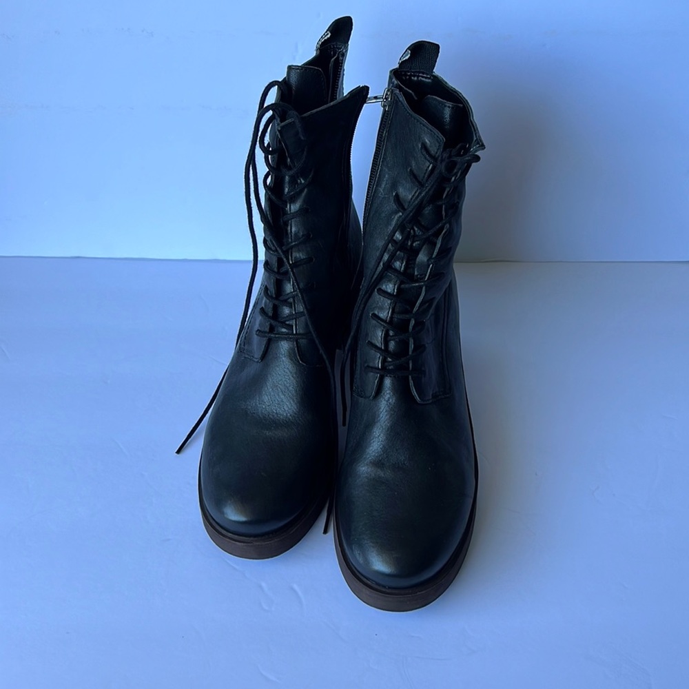 Franco Sarto short leather boots size 11